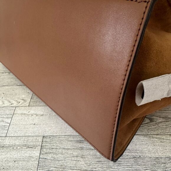 Michael Kors Avril Extra Large Tote NWT - Picture 8 of 13